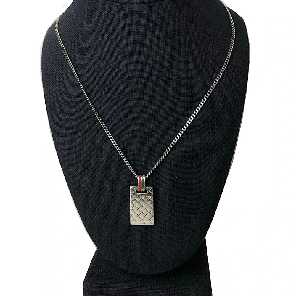 GUCCI Sterling Silver Diamante Pattern Sherryline Pendant Gucci Necklace w Box